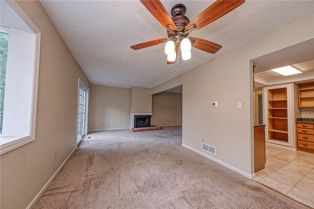 1342 Quail Run Cir, Bethel Park, PA 15102