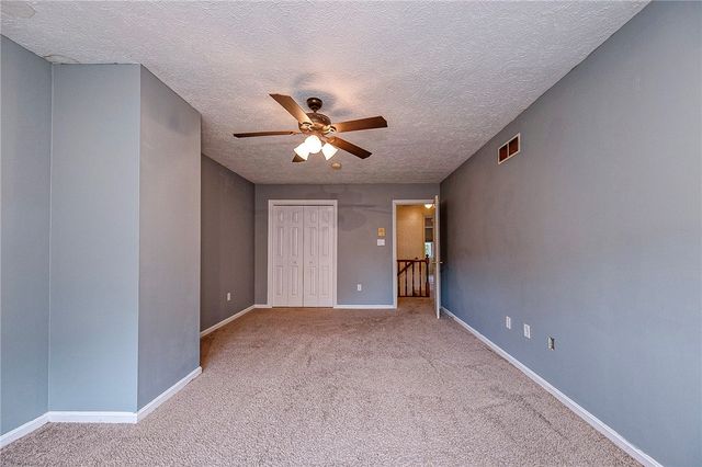 1342 Quail Run Cir, Bethel Park, PA 15102