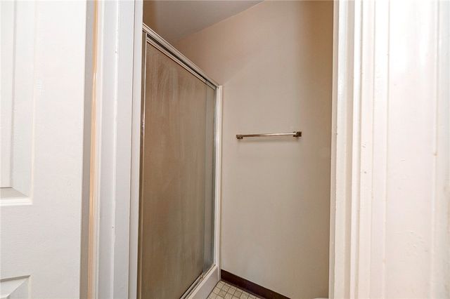 1342 Quail Run Cir, Bethel Park, PA 15102
