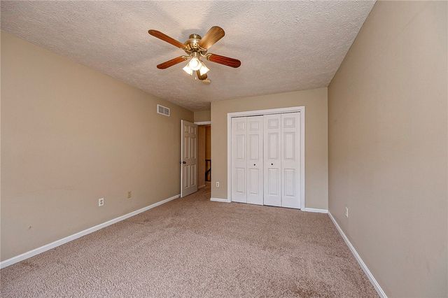 1342 Quail Run Cir, Bethel Park, PA 15102