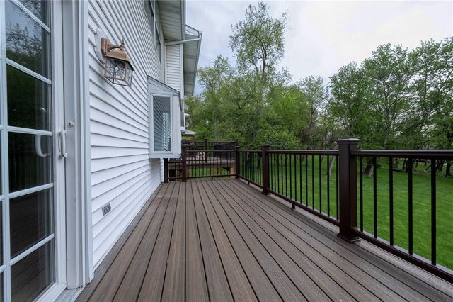 1342 Quail Run Cir, Bethel Park, PA 15102