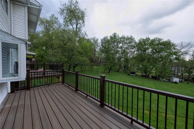 1342 Quail Run Cir, Bethel Park, PA 15102