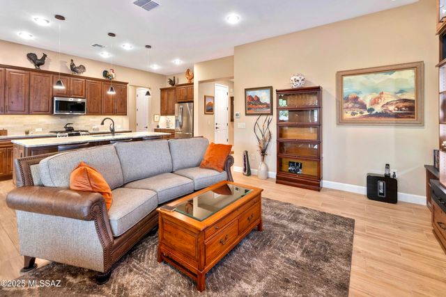 62896 E Thunder Rock Drive, Tucson, AZ 85739