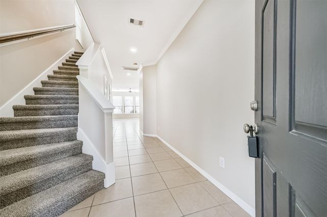 4214 Brinkley B, Houston, TX 77051