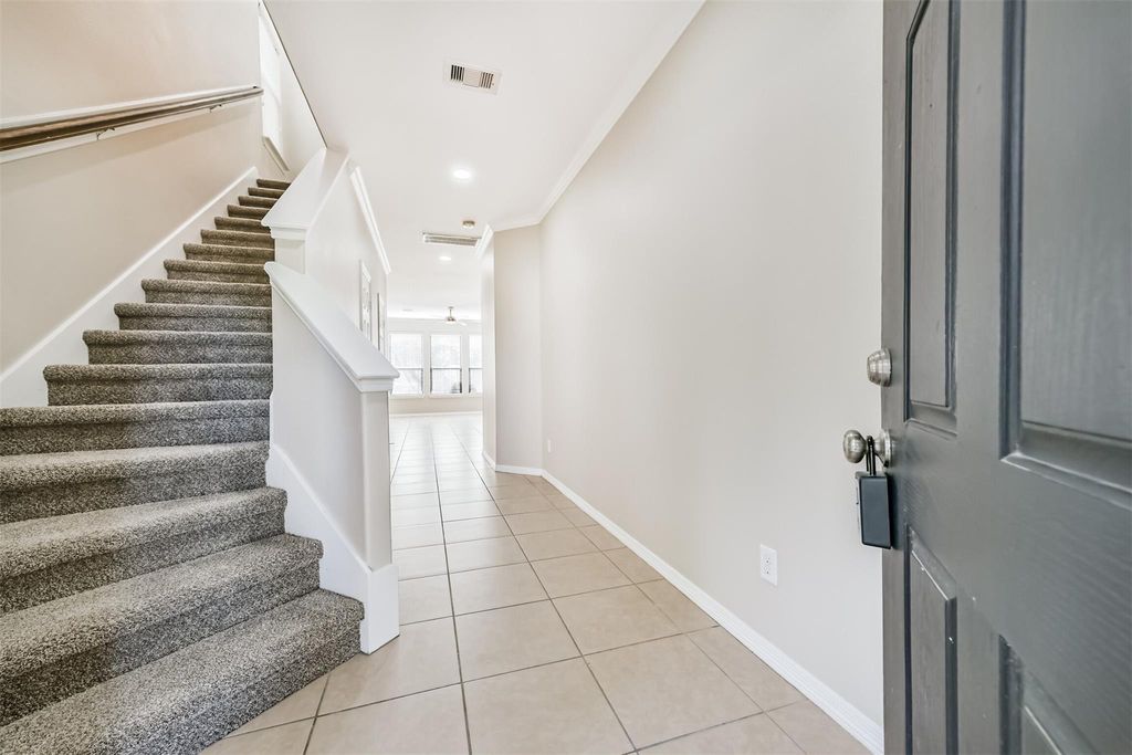 4214 Brinkley B, Houston, TX 77051