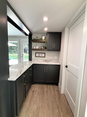 211 Garden West, Conroe, TX 77304