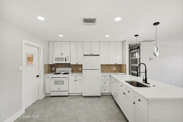 2536 Post Road, Melbourne, FL 32935