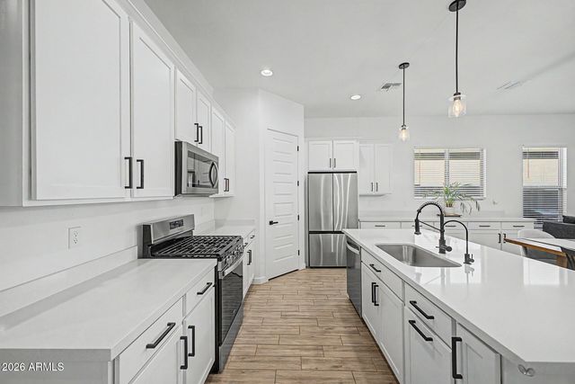 11303 E UTAH Avenue, Mesa, AZ 85212