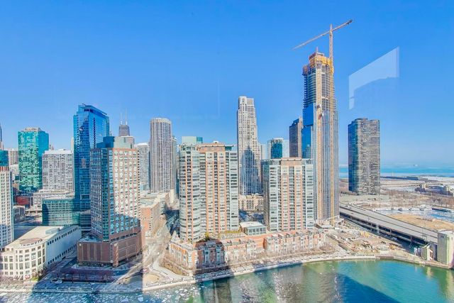 363 E Wacker Drive 2108, Chicago, IL 60601
