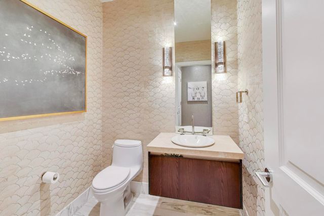 363 E Wacker Drive 2108, Chicago, IL 60601