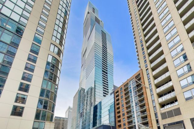 363 E Wacker Drive 2108, Chicago, IL 60601