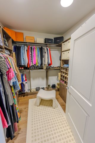 363 E Wacker Drive 2108, Chicago, IL 60601