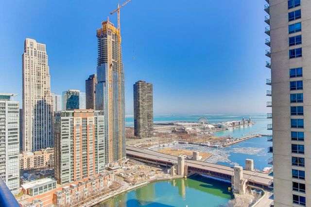 363 E Wacker Drive 2108, Chicago, IL 60601