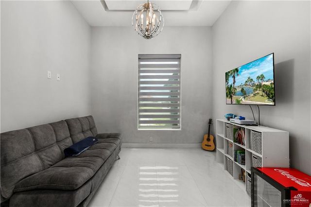 12829 N 38th Street, Edinburg, TX 78541