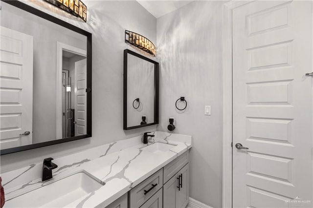 12829 N 38th Street, Edinburg, TX 78541