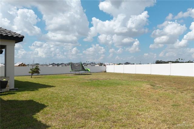 12829 N 38th Street, Edinburg, TX 78541