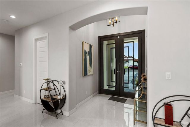 12829 N 38th Street, Edinburg, TX 78541