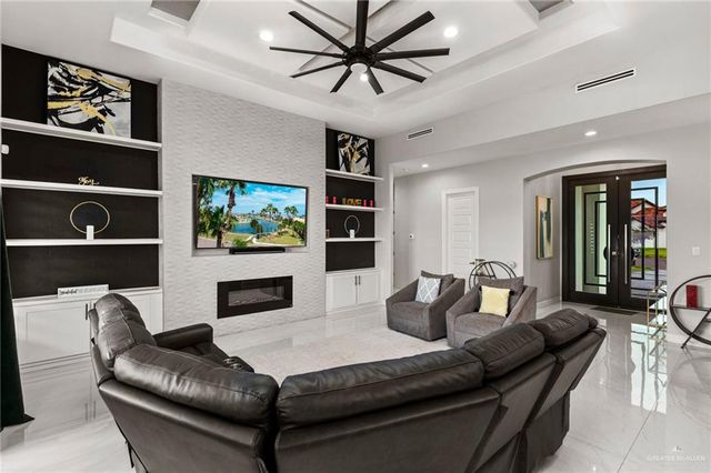 12829 N 38th Street, Edinburg, TX 78541