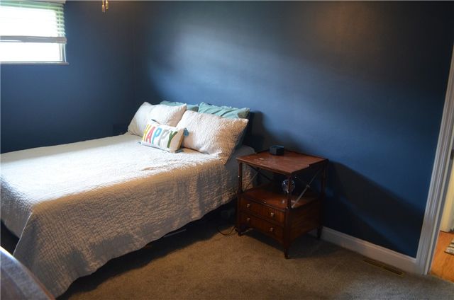 458 Bow St, Stockdale, PA 15483