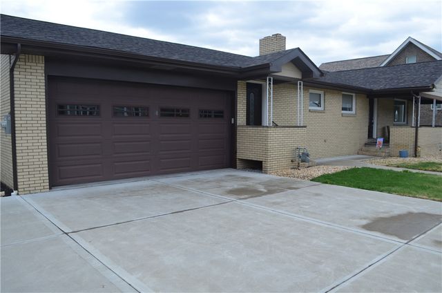 458 Bow St, Stockdale, PA 15483