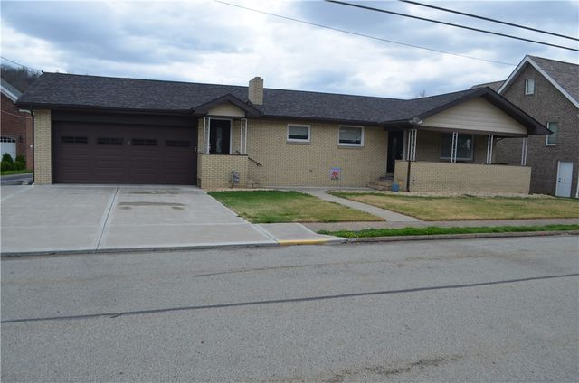 458 Bow St, Stockdale, PA 15483