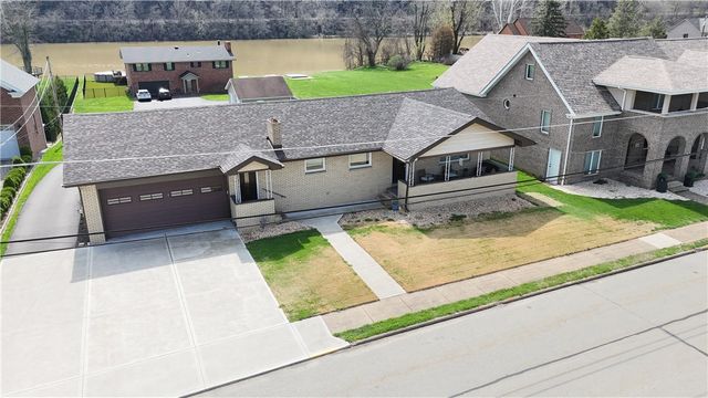 458 Bow St, Stockdale, PA 15483