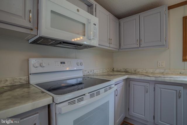 706 LOOP RD, Gerrardstown, WV 25420
