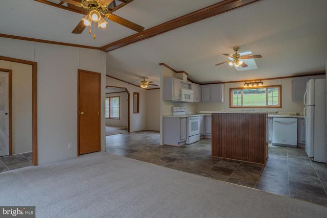 706 LOOP RD, Gerrardstown, WV 25420
