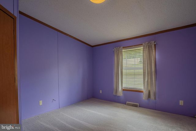 706 LOOP RD, Gerrardstown, WV 25420