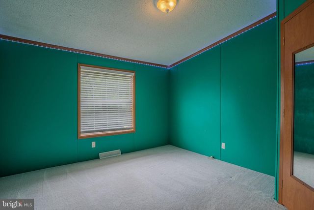 706 LOOP RD, Gerrardstown, WV 25420
