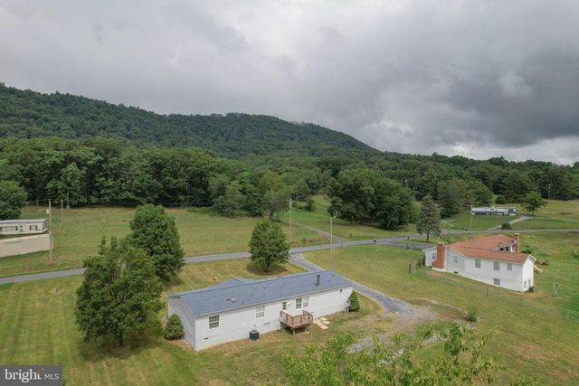 706 LOOP RD, Gerrardstown, WV 25420