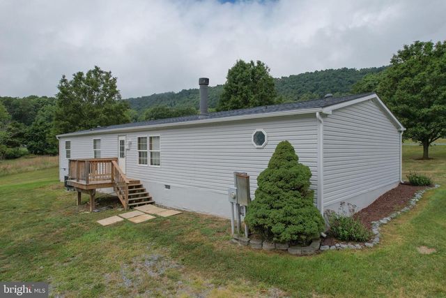 706 LOOP RD, Gerrardstown, WV 25420