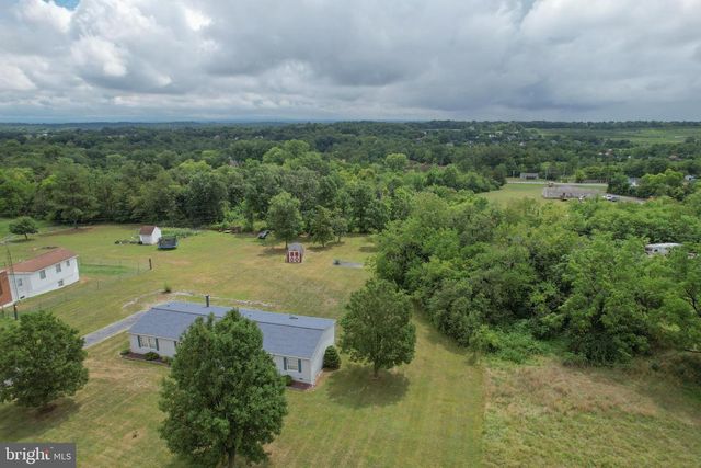 706 LOOP RD, Gerrardstown, WV 25420