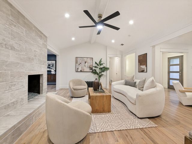 7262 Fernmeadow Drive, Dallas, TX 75248