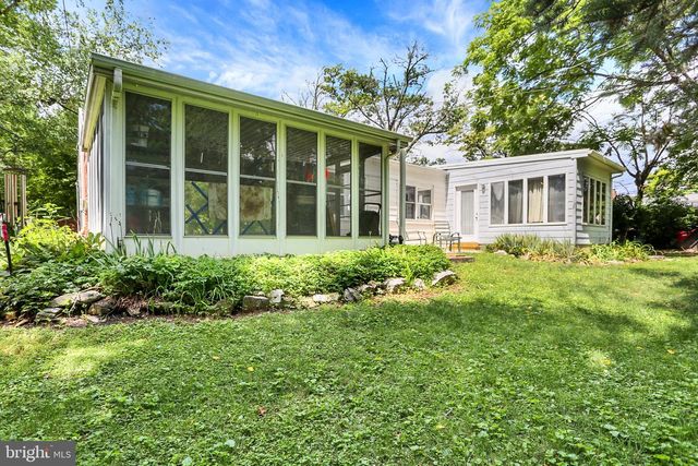 1701 WARREN STREET, New Cumberland, PA 17070