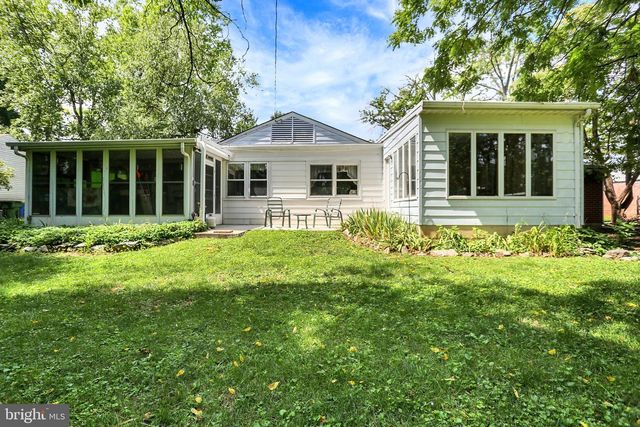 1701 WARREN STREET, New Cumberland, PA 17070