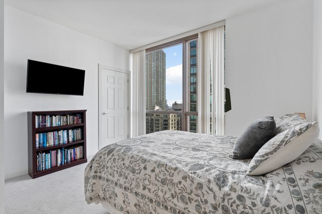 21 E Huron Street 2803, Chicago, IL 60611