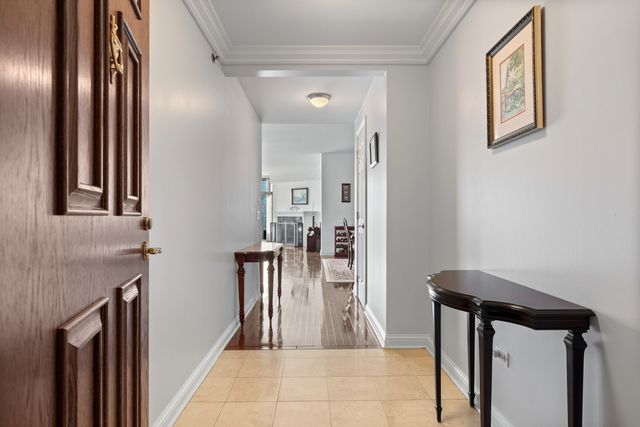 21 E Huron Street 2803, Chicago, IL 60611