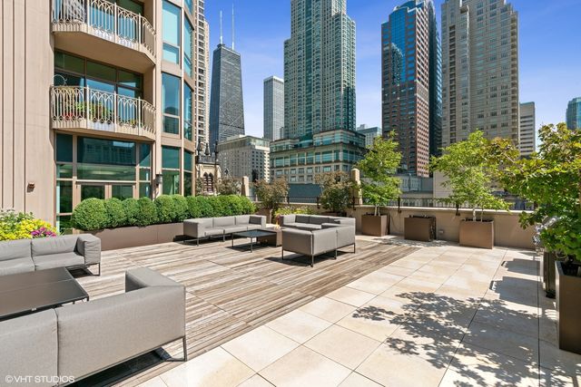 21 E Huron Street 2803, Chicago, IL 60611