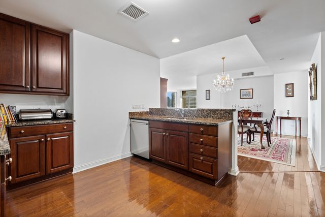 21 E Huron Street 2803, Chicago, IL 60611