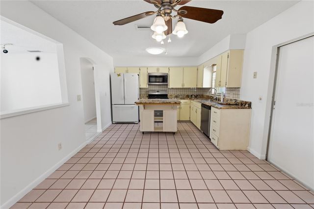 644 E CENTRAL AVENUE, Eagle Lake, FL 33839