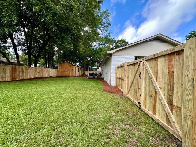 1846 Hazelwood Drive, Charleston, SC 29407