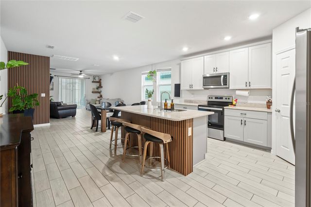 551 AMADORAS WAY, St Cloud, FL 34771