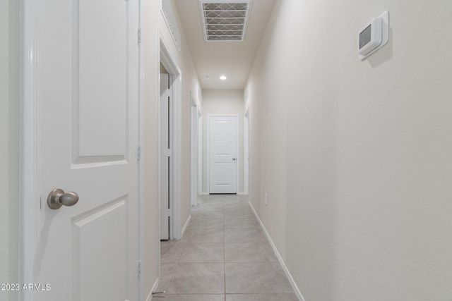 5206 E Gummite Drive, San Tan Valley, AZ 85143