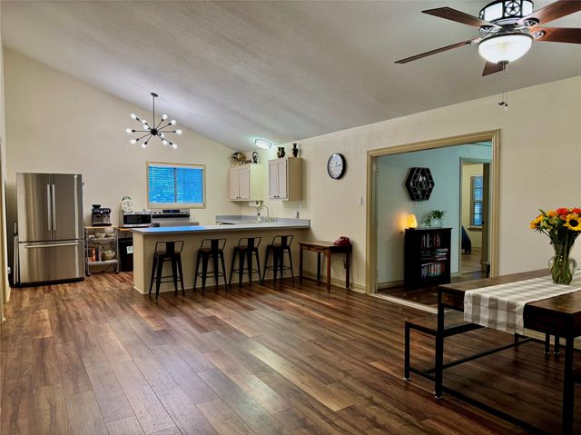 704 Legendary Lane, Gun Barrel City, TX 75156