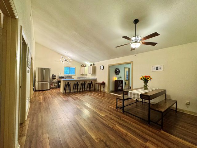 704 Legendary Lane, Gun Barrel City, TX 75156