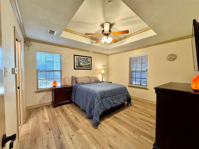 704 Legendary Lane, Gun Barrel City, TX 75156