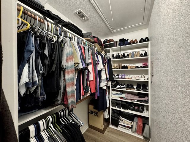 704 Legendary Lane, Gun Barrel City, TX 75156