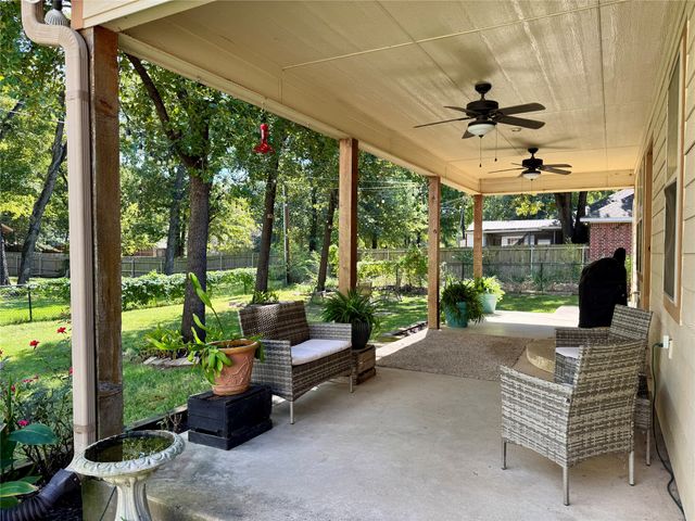 704 Legendary Lane, Gun Barrel City, TX 75156