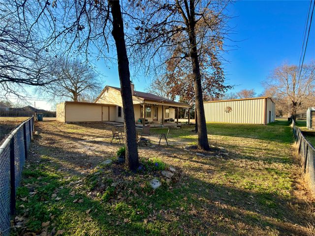 704 Legendary Lane, Gun Barrel City, TX 75156